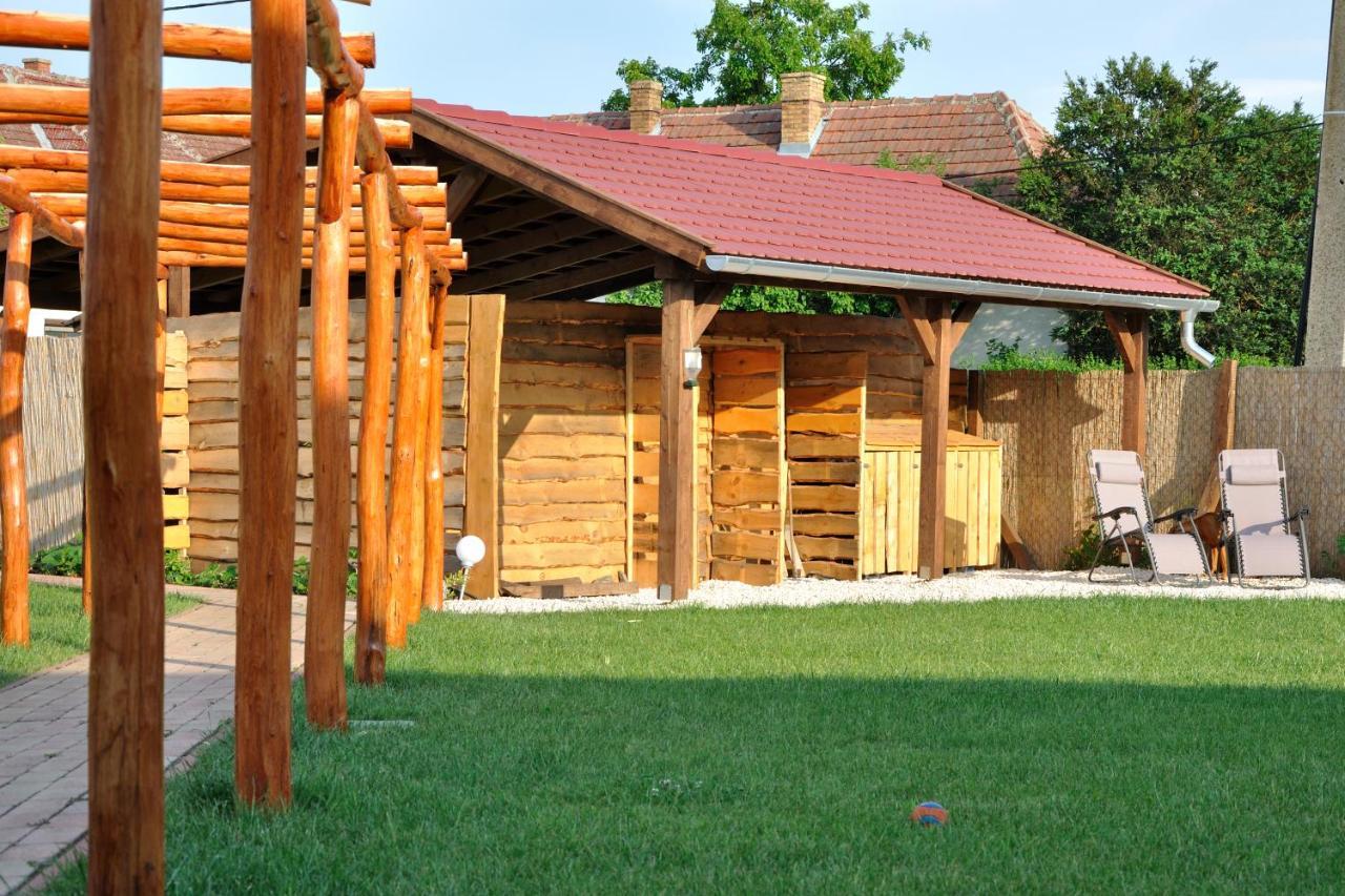 Tisza Topic Poroszló エクステリア 写真
